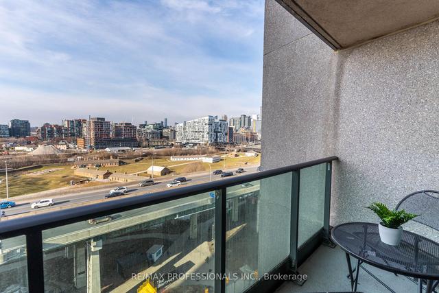 1362 - 209 Fort York Blvd, Condo with 1 bedrooms, 1 bathrooms and 1 parking in Toronto ON | Image 11