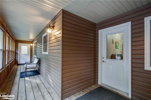 1255 Falkenburg Road, House detached with 3 bedrooms, 2 bathrooms and 20 parking in Muskoka Lakes ON | Image 12