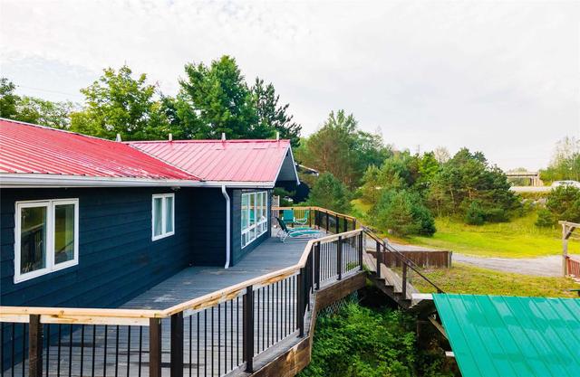 1011 Gostick Rd, House detached with 3 bedrooms, 1 bathrooms and 10 parking in Muskoka Lakes ON | Image 1