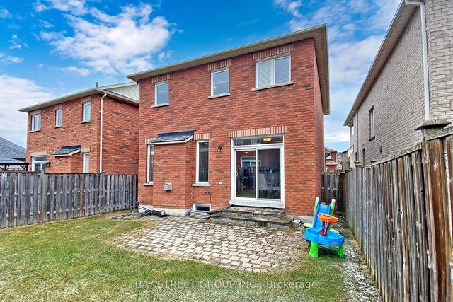 70 Goldenwood Cres, House detached with 3 bedrooms, 3 bathrooms and 3 parking in Markham ON | Image 14