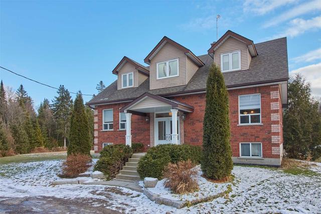 4220 Malcolm Rd, House detached with 3 bedrooms, 4 bathrooms and 10 parking in Scugog ON | Image 2