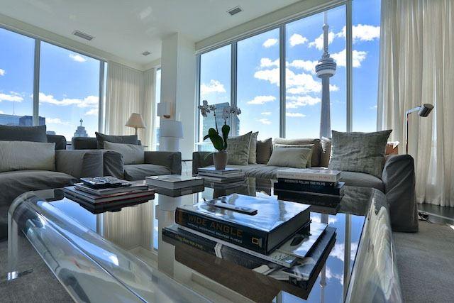 up 04 - 80 John St, Condo with 3 bedrooms, 4 bathrooms and 1 parking in Toronto ON | Image 3