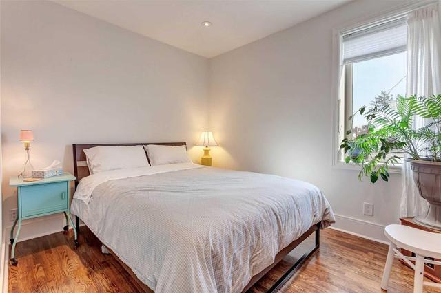 225 Earlscourt Ave, House semidetached with 3 bedrooms, 2 bathrooms and 2 parking in Toronto ON | Image 13