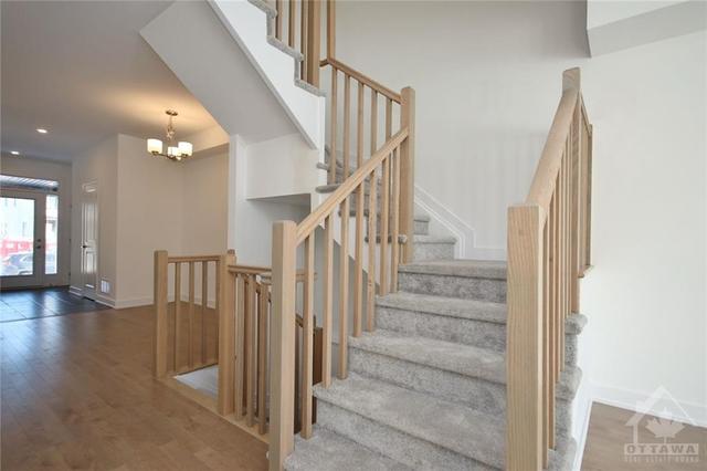 1002 Hydrangea Avenue, Townhouse with 4 bedrooms, 4 bathrooms and 2 parking in Ottawa ON | Image 5