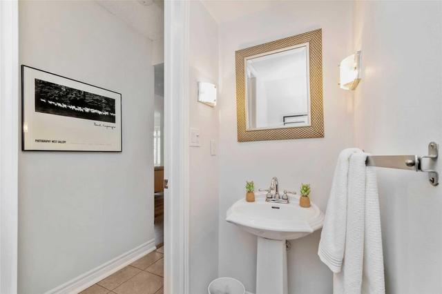 Th4 - 208 Niagara St, Townhouse with 3 bedrooms, 2 bathrooms and 1 parking in Toronto ON | Image 11