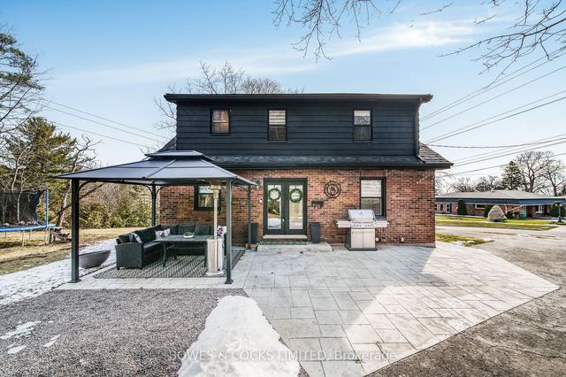 990 Montague Crt, House detached with 3 bedrooms, 2 bathrooms and 6 parking in Peterborough ON | Image 28