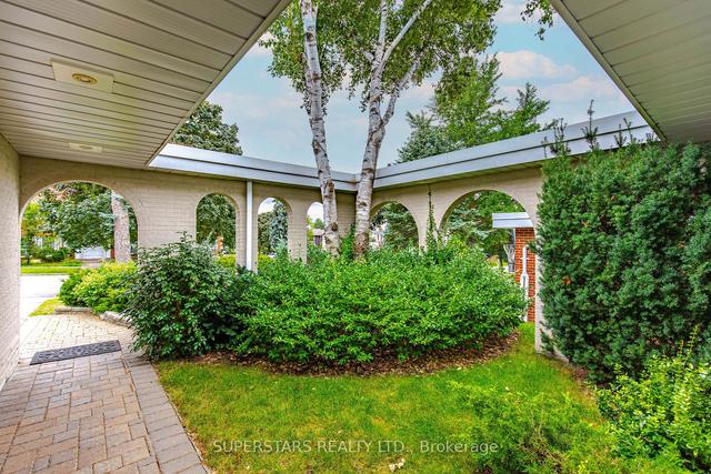36 Butterfield Dr, House detached with 5 bedrooms, 4 bathrooms and 6 parking in Toronto ON | Image 32