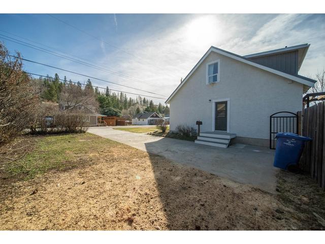 8 103rd Avenue, House detached with 4 bedrooms, 2 bathrooms and null parking in Kimberley BC | Image 54