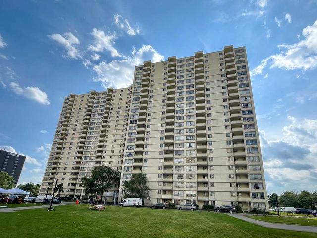 1810 - 340 Dixon Rd, Condo with 3 bedrooms, 2 bathrooms and 1 parking in Toronto ON | Image 24