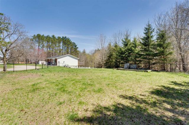 4035 Horseshoe Valley Rd W, House detached with 2 bedrooms, 2 bathrooms and 12 parking in Springwater ON | Image 19