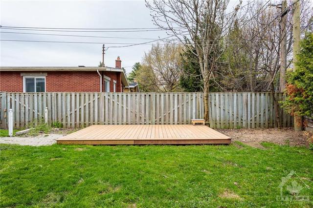 2126 Arch Street, House detached with 3 bedrooms, 1 bathrooms and 1 parking in Ottawa ON | Image 29