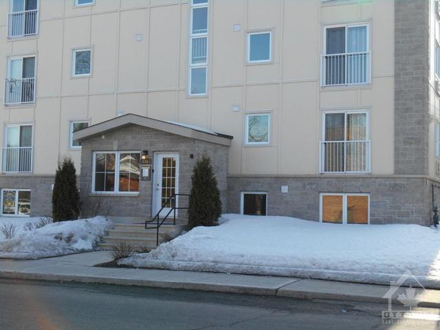 202 - 646 Cummings Avenue, Condo with 2 bedrooms, 2 bathrooms and 1 parking in Ottawa ON | Image 15