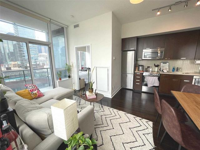 1004 - 295 Adelaide St W, Condo with 2 bedrooms, 2 bathrooms and 1 parking in Toronto ON | Image 30