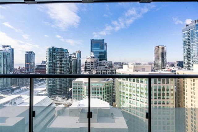 2302 - 300 Front St, Condo with 1 bedrooms, 1 bathrooms and 0 parking in Toronto ON | Image 13