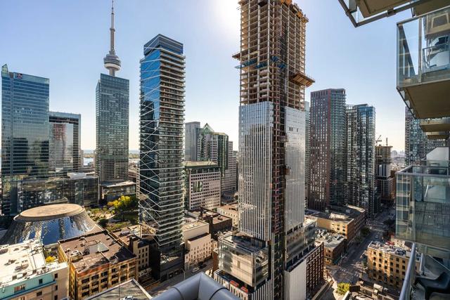 2808 - 126 Simcoe St, Condo with 3 bedrooms, 2 bathrooms and 1 parking in Toronto ON | Image 25