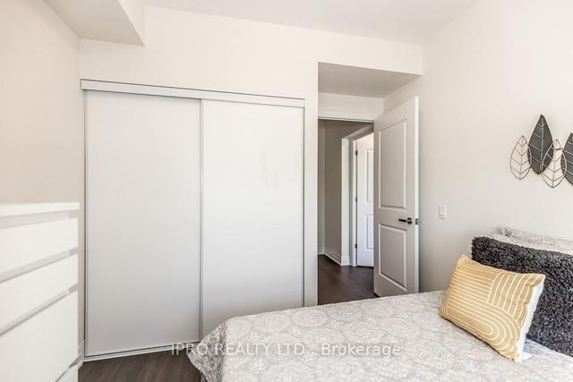 1910 - 9085 Jane St, Condo with 2 bedrooms, 2 bathrooms and 1 parking in Vaughan ON | Image 11