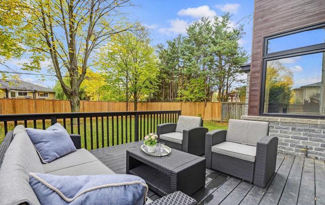 556 Warminster Dr, House detached with 4 bedrooms, 5 bathrooms and 6 parking in Oakville ON | Image 17