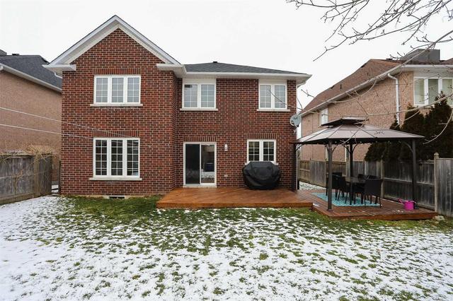 83 Cloughley Dr, House detached with 4 bedrooms, 4 bathrooms and 2 parking in Barrie ON | Image 2