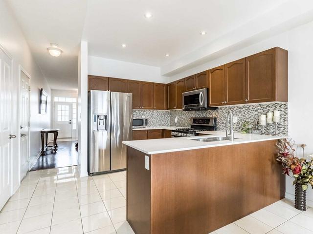 80 Bankfiled Cres, House detached with 4 bedrooms, 4 bathrooms and 4 parking in Hamilton ON | Image 6