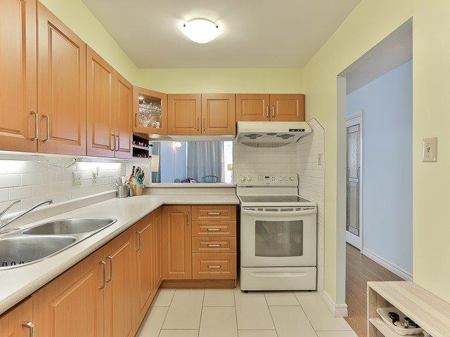 105 - 2365 Kennedy Rd, Condo with 2 bedrooms, 1 bathrooms and 1 parking in Toronto ON | Image 4