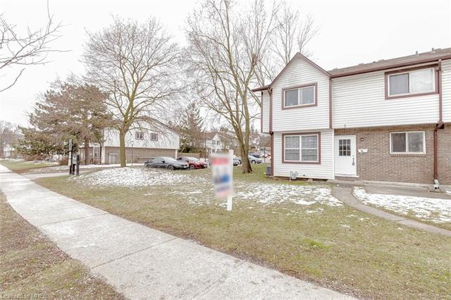 445 Pioneer Drive, House attached with 3 bedrooms, 2 bathrooms and 1 parking in Kitchener ON | Image 27