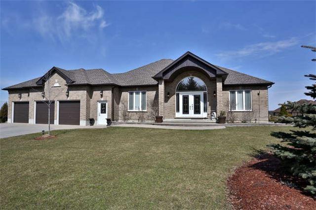5437 Second Line, House detached with 2 bedrooms, 4 bathrooms and 9 parking in Erin ON | Image 2