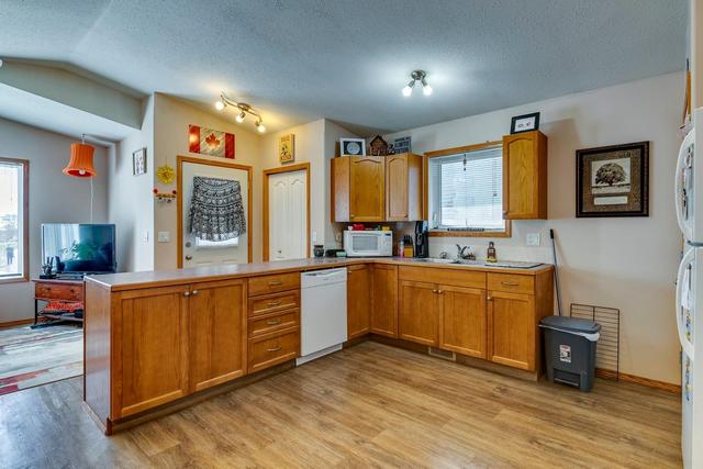 1520 &amp; 1522 14 Street, House other with 0 bedrooms, 0 bathrooms and 4 parking in Didsbury AB | Image 4