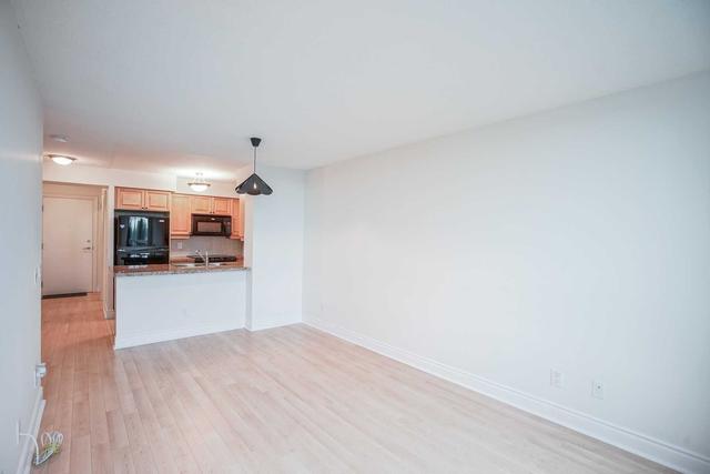 516 - 25 Greenview Ave, Condo with 1 bedrooms, 1 bathrooms and 1 parking in Toronto ON | Image 6