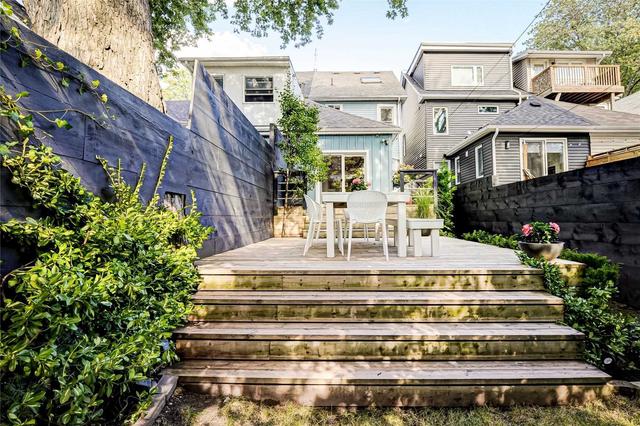 86 Kenilworth Ave, House semidetached with 3 bedrooms, 1 bathrooms and 1 parking in Toronto ON | Image 26