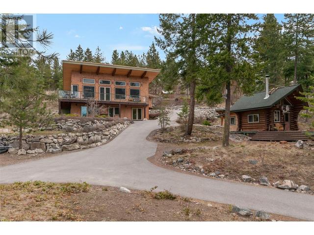 102 Vista Place, House detached with 3 bedrooms, 2 bathrooms and 8 parking in Okanagan Similkameen E BC | Image 11