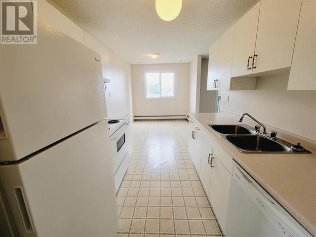 206a, - 5611 10 Avenue, Condo with 3 bedrooms, 1 bathrooms and 1 parking in Edson AB | Image 9