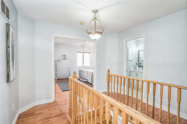 107 Carpendale Cres, House semidetached with 3 bedrooms, 2 bathrooms and 2 parking in Ajax ON | Image 15