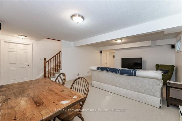 79 Woodside Rd, House detached with 3 bedrooms, 3 bathrooms and 4 parking in Guelph ON | Image 19