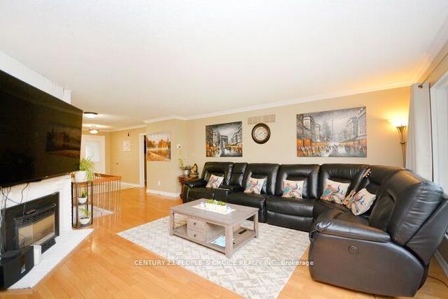 26 Milford Cres, House detached with 3 bedrooms, 3 bathrooms and 8 parking in Brampton ON | Image 38