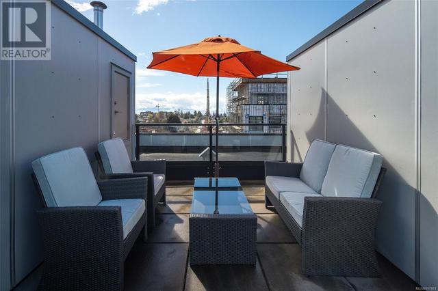 Roof top Patio | Image 27