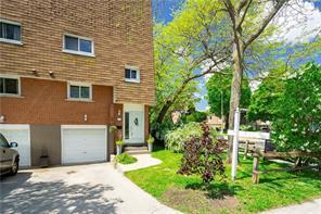 1 - 2056 Marine Dr, Townhouse with 3 bedrooms, 2 bathrooms and 3 parking in Oakville ON | Image 1