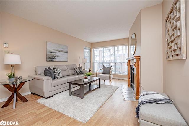 207 - 126 Bell Farm Street, House attached with 2 bedrooms, 2 bathrooms and 1 parking in Barrie ON | Image 11