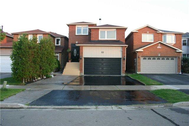 9 Chilmar Cres, House detached with 4 bedrooms, 4 bathrooms and 3 parking in Vaughan ON | Image 10