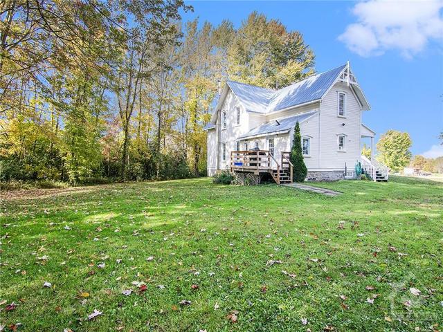 13628 Grantley Road, House detached with 3 bedrooms, 2 bathrooms and 6 parking in South Dundas ON | Image 27