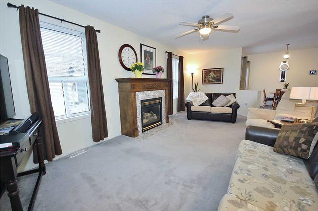 108 Violet St, House detached with 2 bedrooms, 3 bathrooms and 5.5 parking in Barrie ON | Image 4