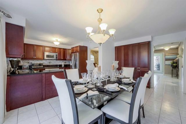 24 Sicilia St, House detached with 4 bedrooms, 4 bathrooms and 4 parking in Vaughan ON | Image 6