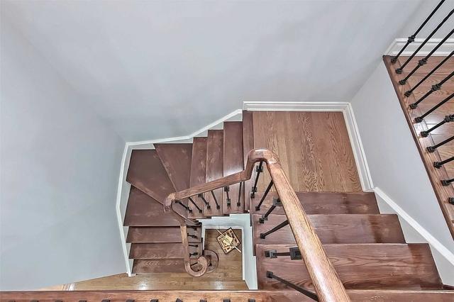 6 Howlett Cres, House detached with 4 bedrooms, 4 bathrooms and 4 parking in Ajax ON | Image 10