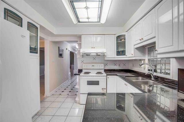 293 Nahani Way, House detached with 4 bedrooms, 4 bathrooms and 3 parking in Mississauga ON | Image 4
