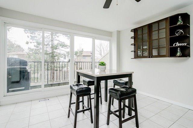 64 Cumberland Lane, Townhouse with 3 bedrooms, 2 bathrooms and 1 parking in Ajax ON | Image 12