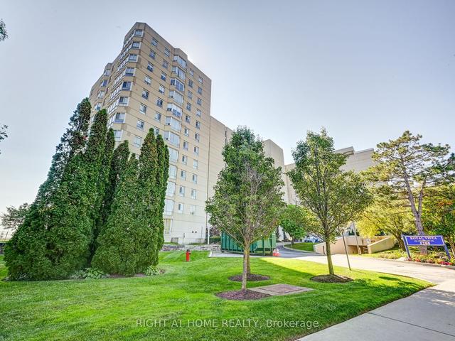 301 - 5280 Lakeshore Rd, Condo with 2 bedrooms, 2 bathrooms and 1 parking in Burlington ON | Image 32