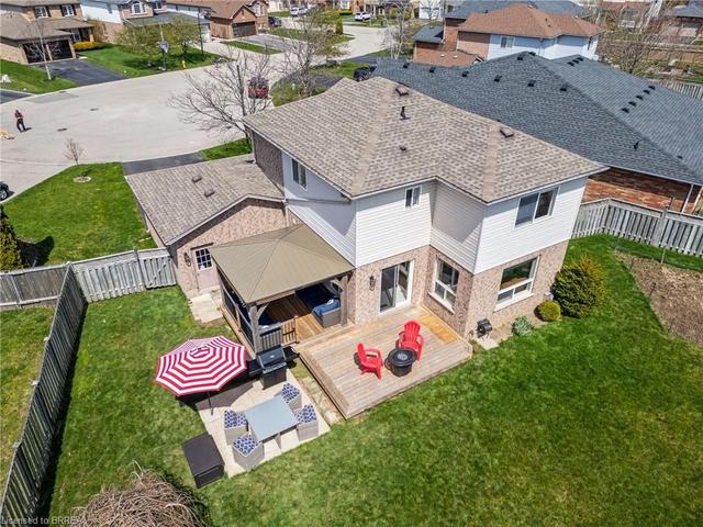 7 Moffat Court, House detached with 3 bedrooms, 3 bathrooms and 6 parking in Brantford ON | Image 30