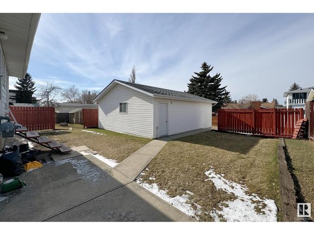 6418 36a Av Nw, House detached with 6 bedrooms, 3 bathrooms and null parking in Edmonton AB | Image 35