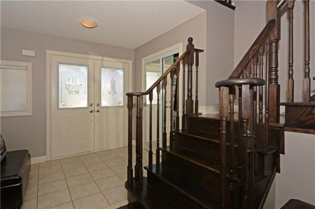 79 Telford St, House detached with 3 bedrooms, 4 bathrooms and 4 parking in Ajax ON | Image 2