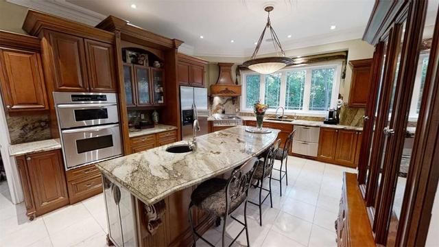 43 Hughson Dr, House detached with 4 bedrooms, 5 bathrooms and 17 parking in Markham ON | Image 7