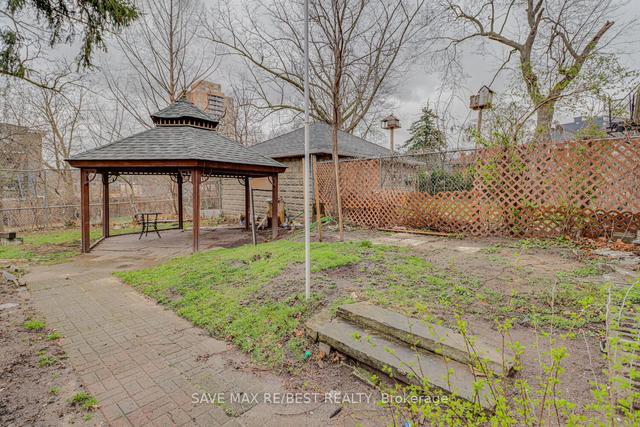 34 George St, House detached with 5 bedrooms, 3 bathrooms and 4 parking in Toronto ON | Image 33